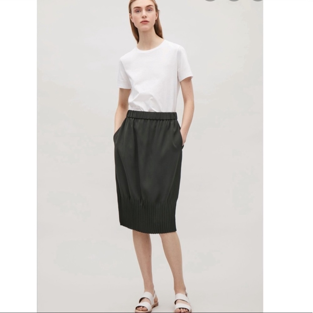 COS | Dark Green Skirt With Pleated Hem Size 2 NEW